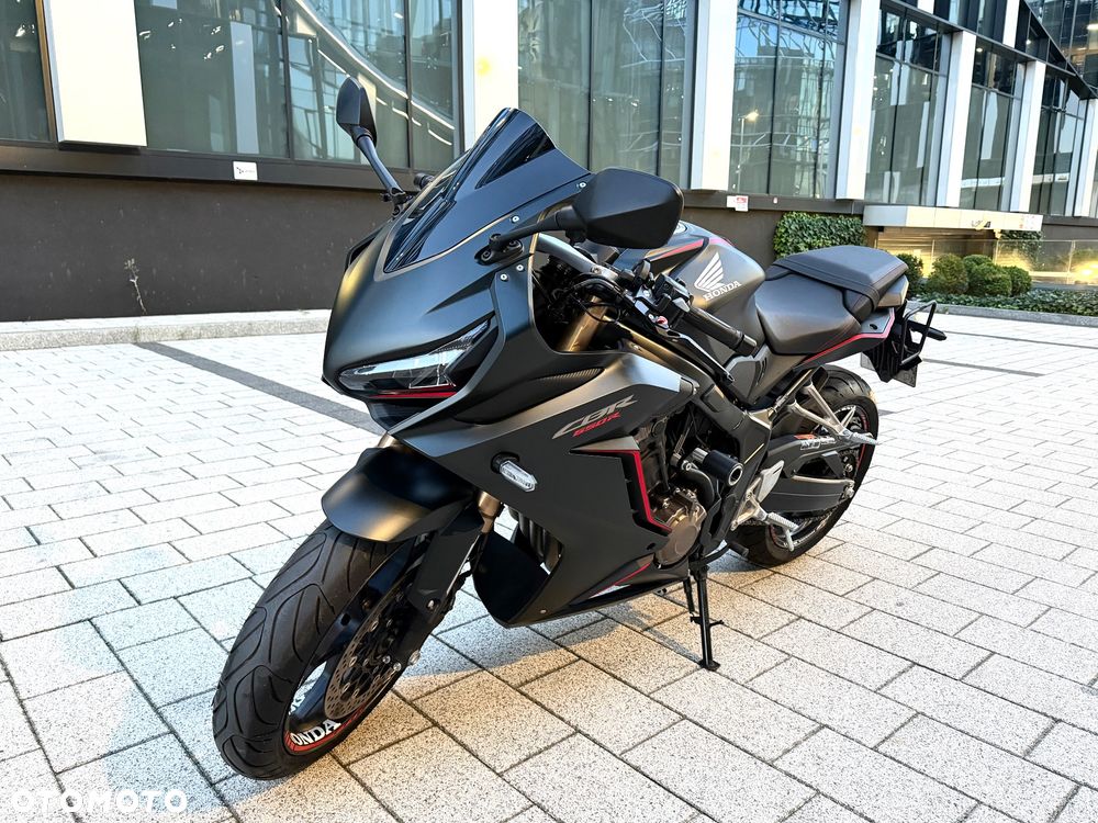 Honda CBR - 3