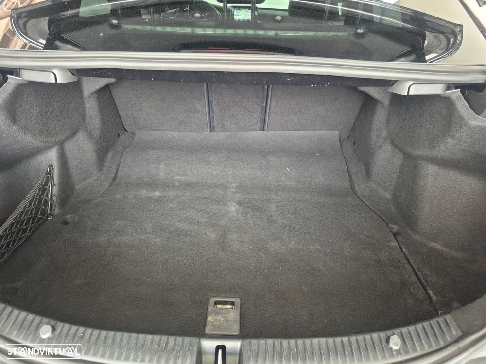Mercedes-Benz C 220 d 4Matic 7G-TRONIC AMG Line - 26