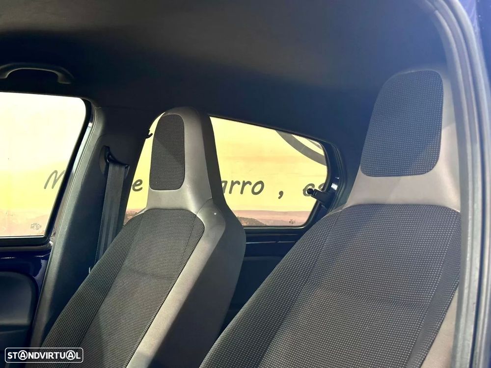 VW Up! 1.0 BMT High Auto - 10