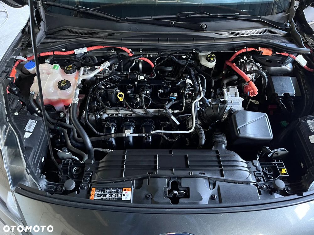 Ford Kuga - 11