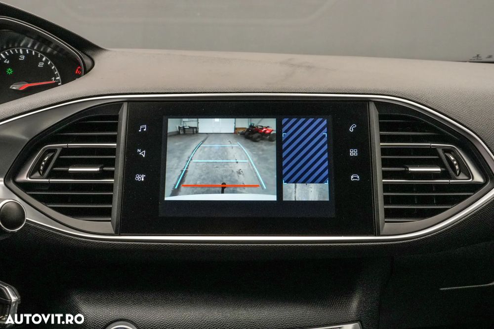 Peugeot 308 1.5L BlueHDI 130 S&S EAT8 Allure - 20