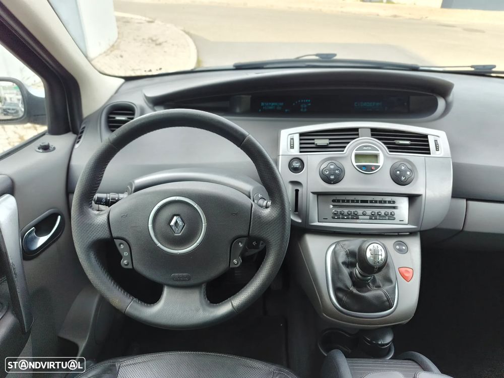 Renault Scénic 1.5 dCi Dynamique S - 13