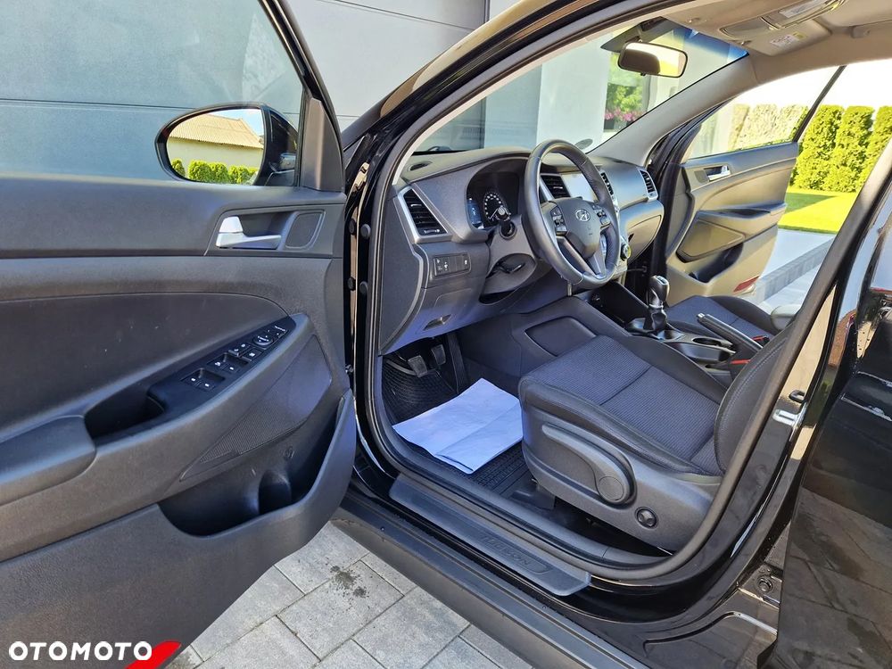 Hyundai Tucson blue 1.6 GDi 2WD Navi - 14