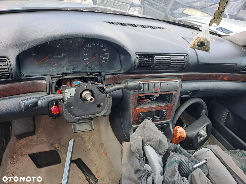Audi A4 B5 (94-01r.) 1.9 TDI 110KM. Silnik AFN Skrzynia DHF lakier LV7M / L5. GWARANCJA !!!  Przód Tył Zestaw Komplet Drzwi Klapa Zderzak Błotnik Maska Grill Atrapa Szyba Pas Lampa Lusterko Boczki Fotel Kanapa Kokpit Deska Rozdzielcza Przełącznik Włącznik Sterownik Przewody Wiązka Instalacja Moduł Komputer Czujnik Listwa Pompa Alternator Wtryski Głowica Rozrusznik Kompresor Sprzęgło Dwumas Silnik Skrzynia ABS Klimatyzacji Paliwa Wspomagania Kolektor Turbina Przepustnica Zawór Chłodnica Koło Hak Belka Sanki Zawieszenie Mcpherson Półoś Amortyzator Wydech Tłumik Zacisk Most - 4