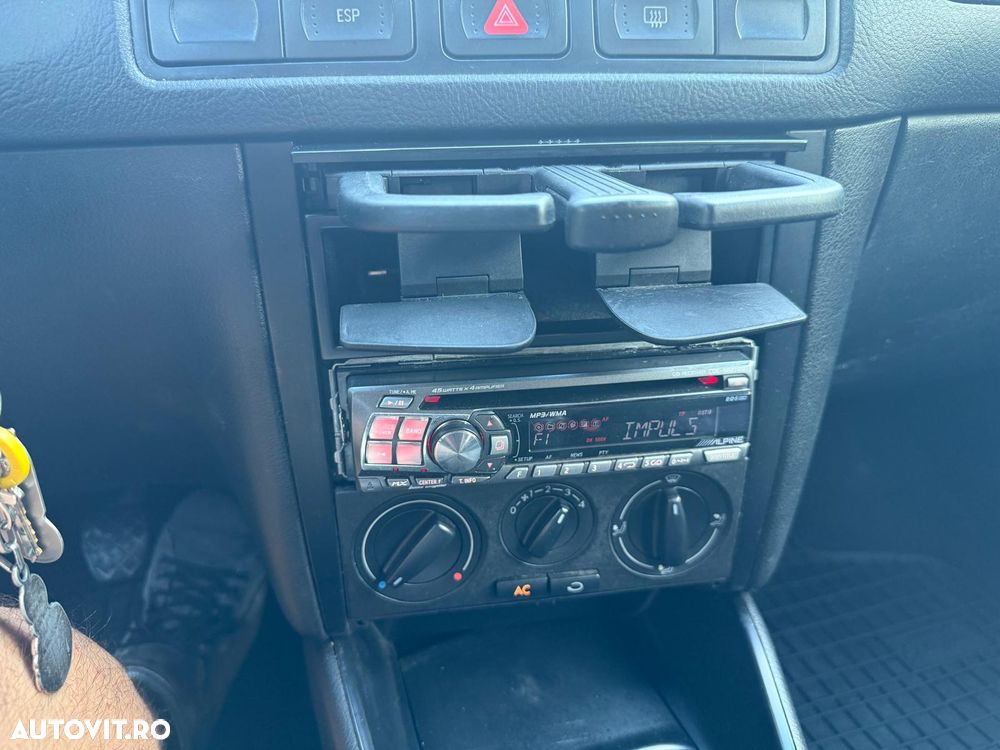 Volkswagen Golf - 5