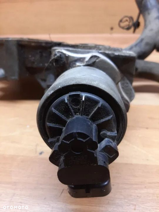 zawór egr obudowa termostatu citroen c5 2.0 16v - 2