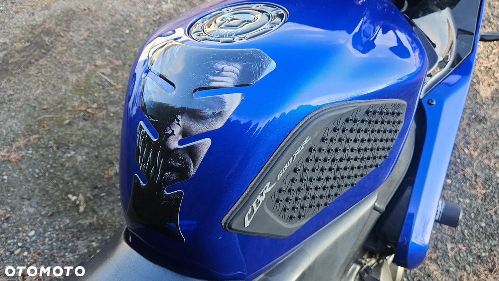 Honda CBR - 14