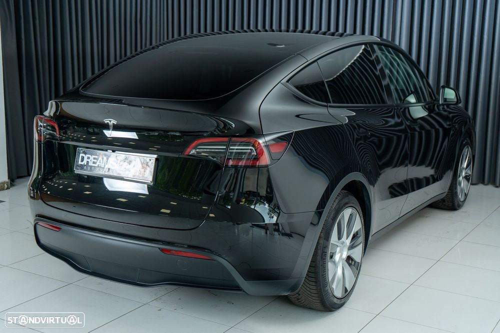 Tesla Model Y Standard - 5