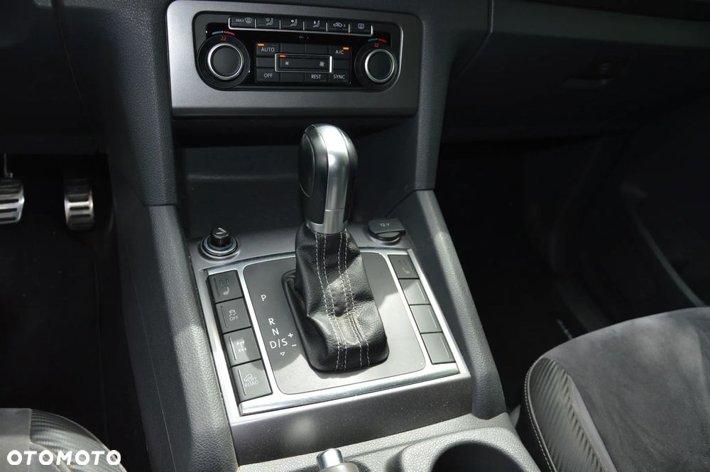 Volkswagen Amarok Double Cab 2.0 BiTDi 4MOTION Basic - 13