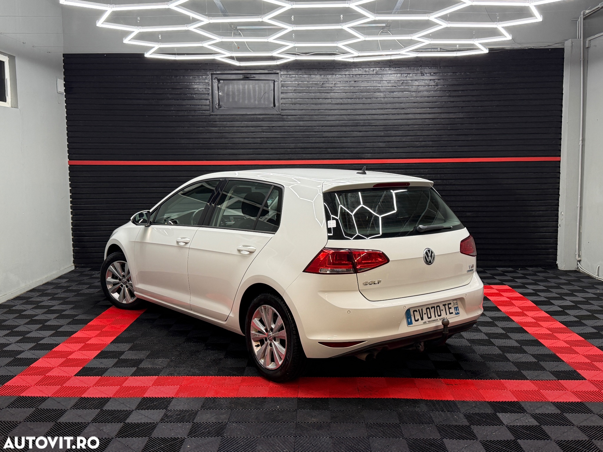 Volkswagen Golf 1.4 TSI BlueMotion Technology DSG Comfortline - 3