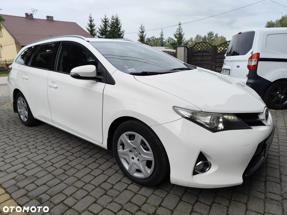 Toyota Auris 2.0 D-4D Dynamic - 7