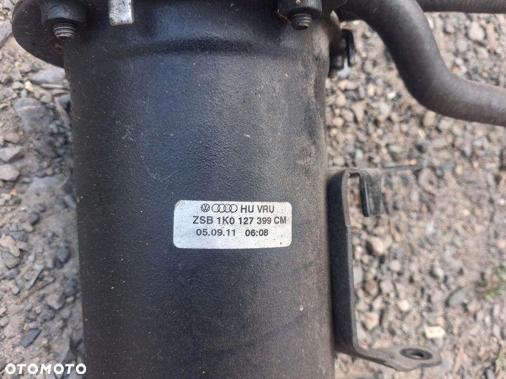 Obudowa filtra paliwa VW GOLF 6  1K0127400L  OE - 3