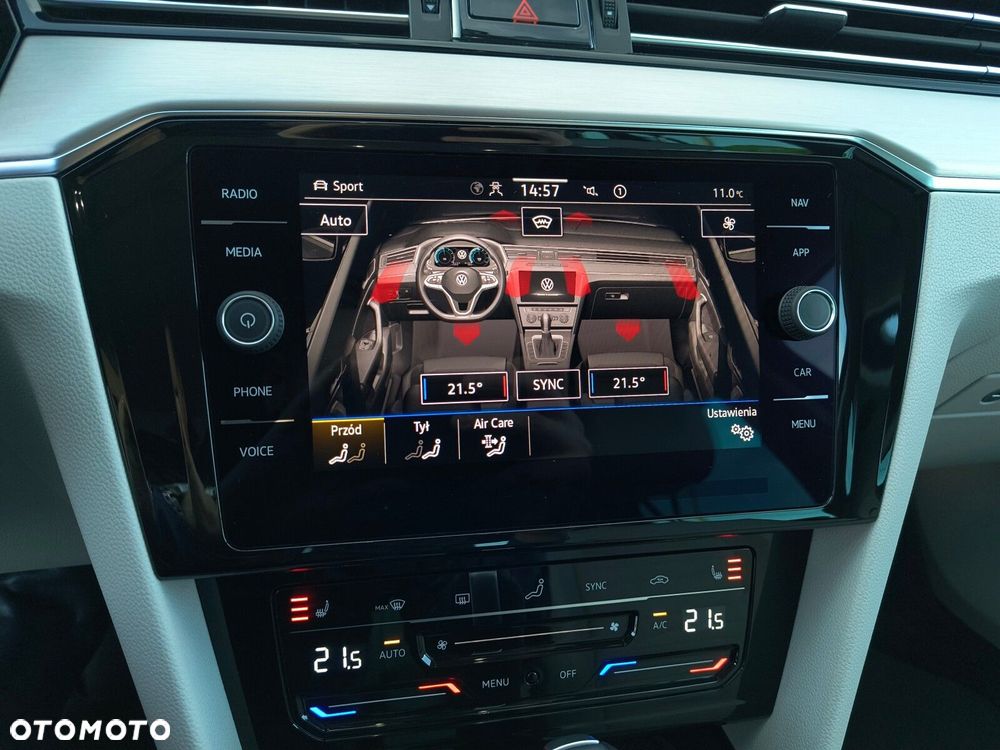 Volkswagen Passat 2.0 TDI Elegance DSG - 35