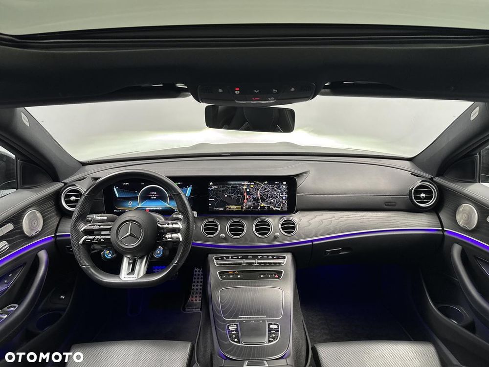 Mercedes-Benz Klasa E AMG 53 4-Matic+ - 24