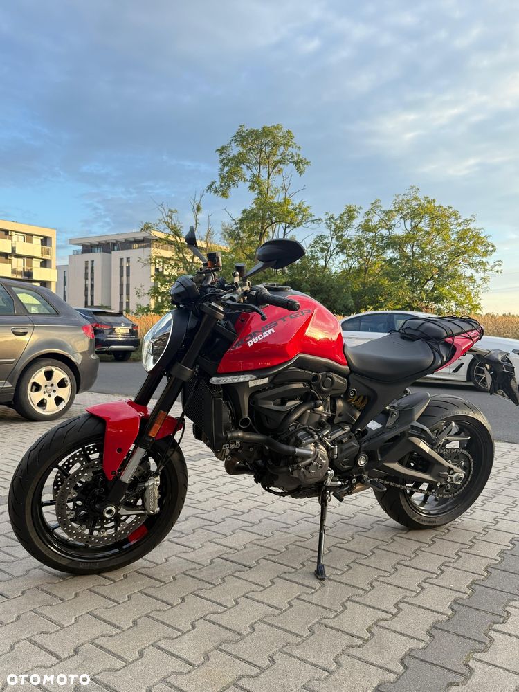 Ducati Monster - 10