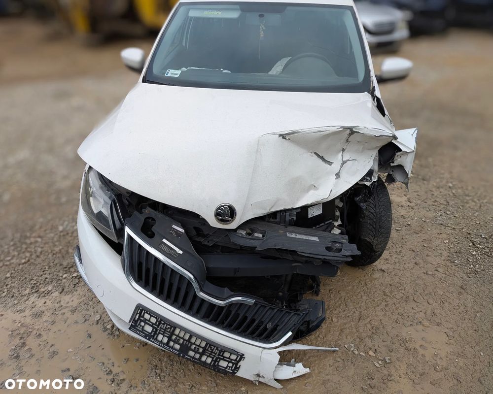 Škoda Rapid 1.2 MPI 75 KM CGPC-AUTO NA CZĘŚCI LF9E - 4