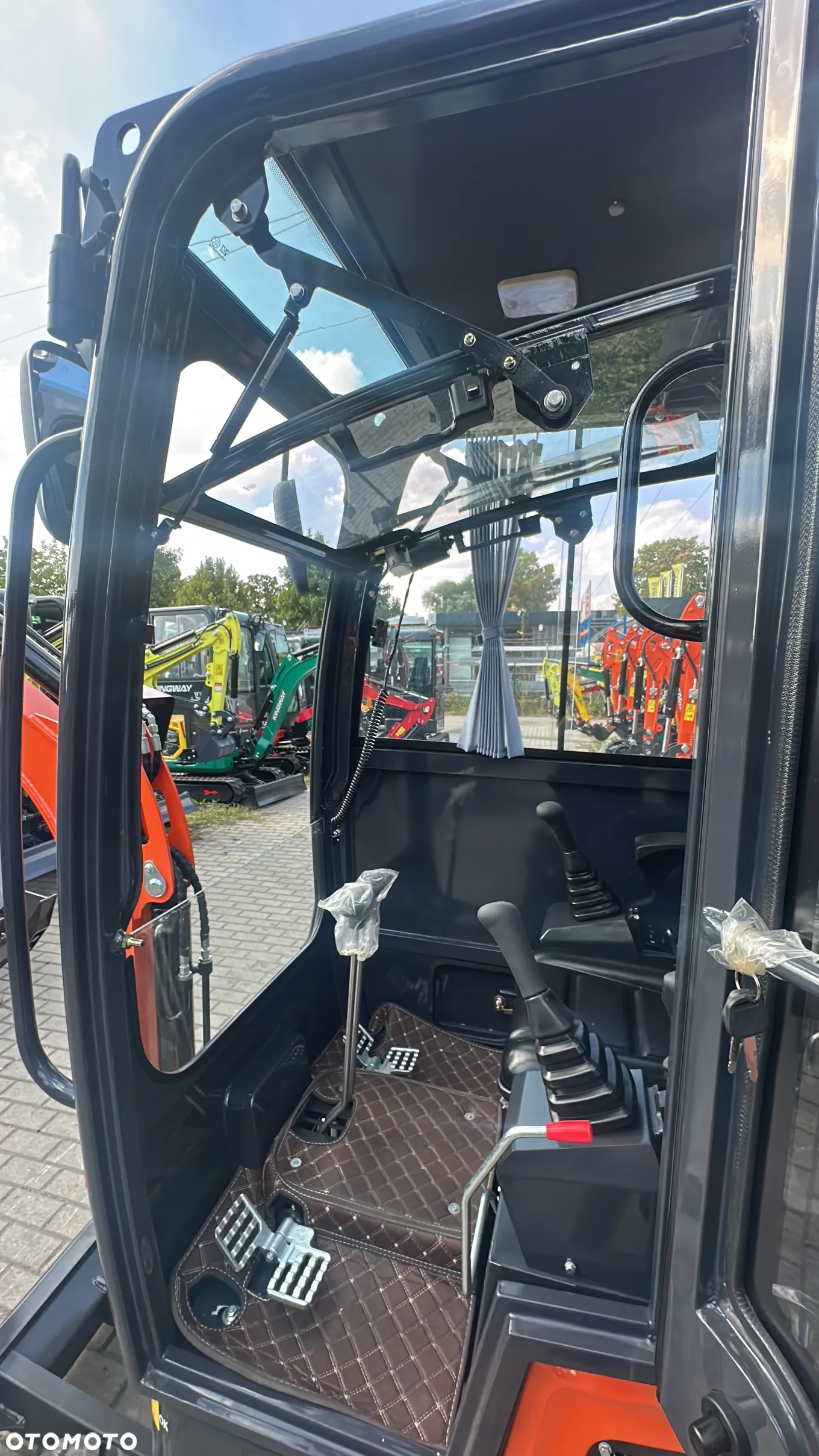 Kingway YAMA H12 Kabina Joisticki 1200kg 3 łyżki RAMIĘ SKRĘTNE - 38
