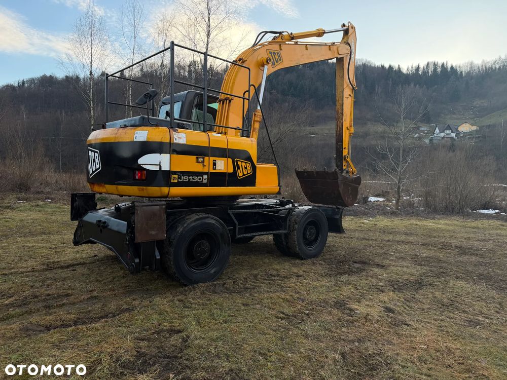 JCB JS130W Koparka Kołowa 13ton z Łapami podporami Hydr.! Najlepszy niezawodny Silnik ISUZU 105 KM. Długie ramię PLUS. Sprowadzona z Norwegii Pracowała przy śmieciach! ZADBANA bez luzów i wycieków! KLIMA. Zamki na tłokach. Potężna moc! Okazja TANIO! - 1