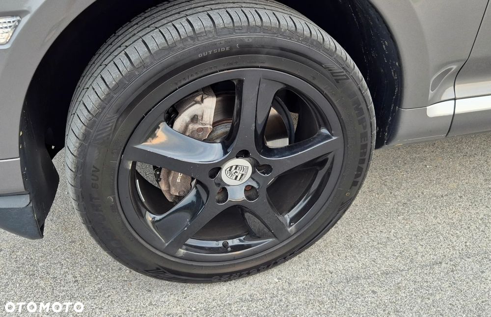 Porsche Cayenne - 22