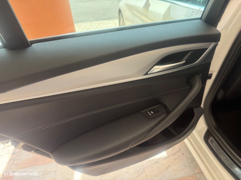 BMW 520 d Line Luxury Auto - 37