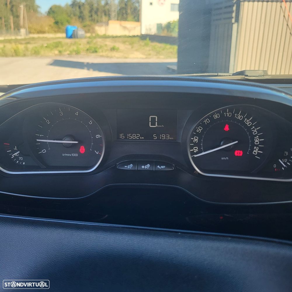 Peugeot 208 68 VTI Active - 24