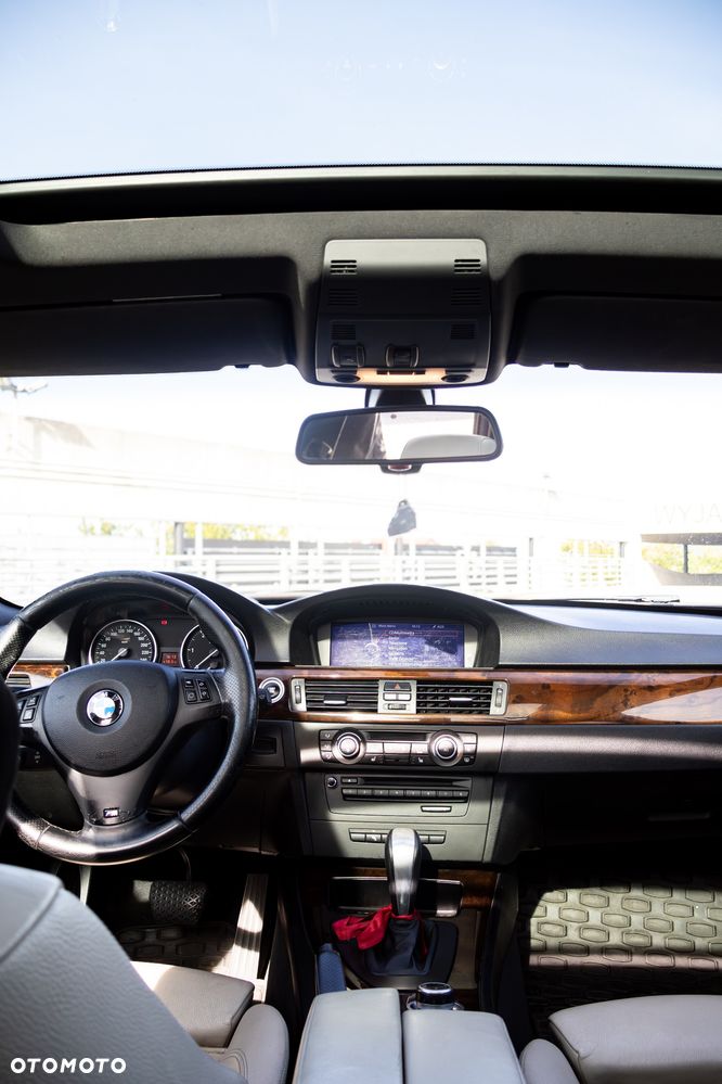 BMW Seria 3 330d DPF Edition Sport - 14