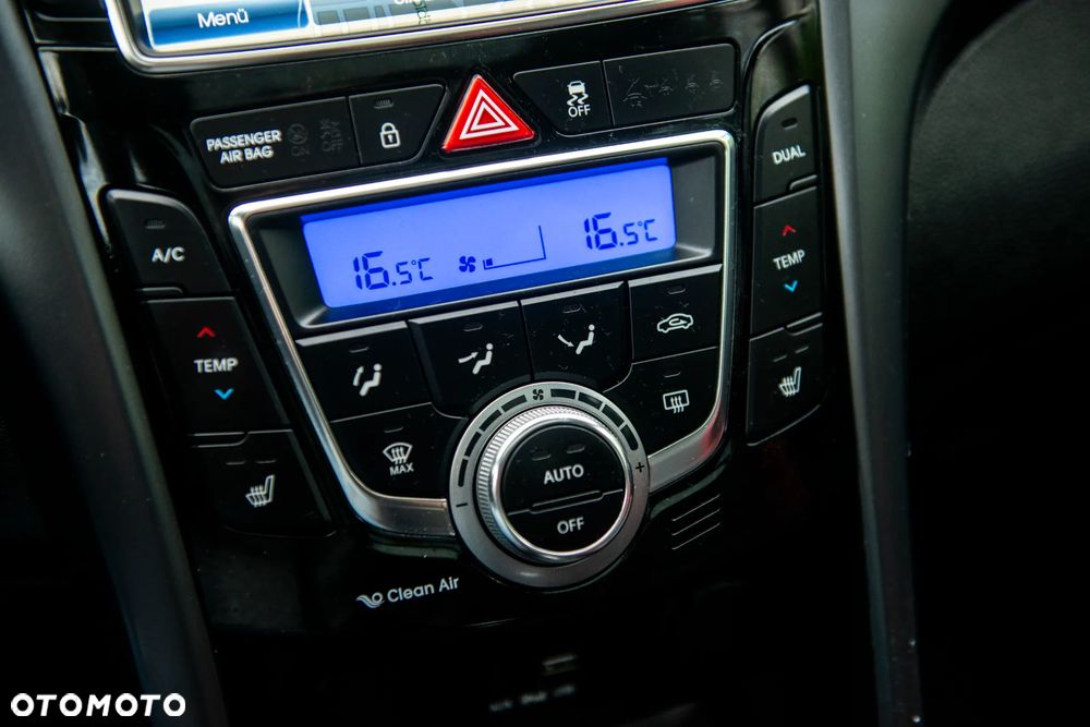 Hyundai i30 1.6 T GDI Turbo - 26