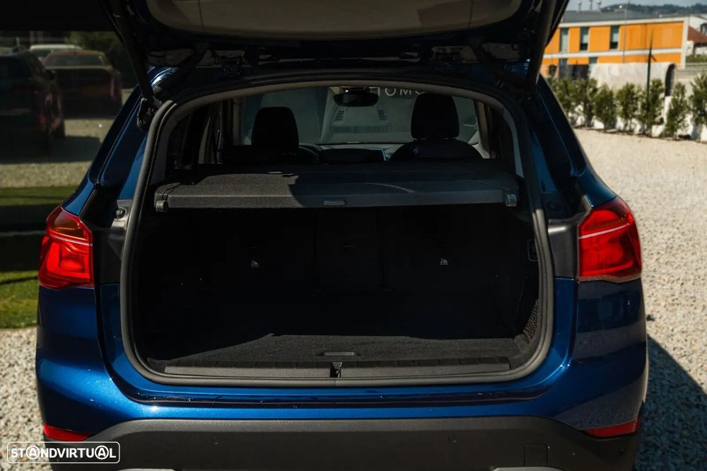 BMW X1 sDrive18d Sport Line - 6