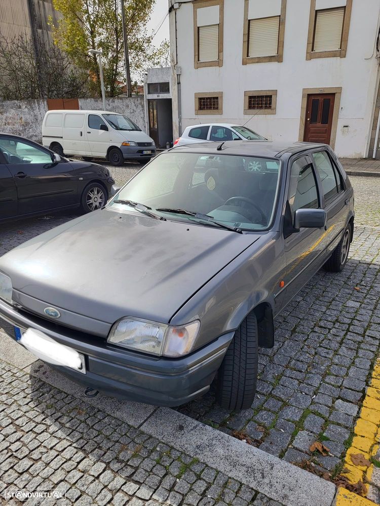 Ford Fiesta 1.6 D C - 2