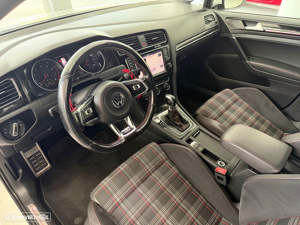 VW Golf 2.0 TSi GTi DSG Performance - 5