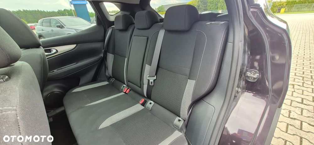 Nissan Qashqai 1.3 DIG-T DCT N-CONNECTA - 25