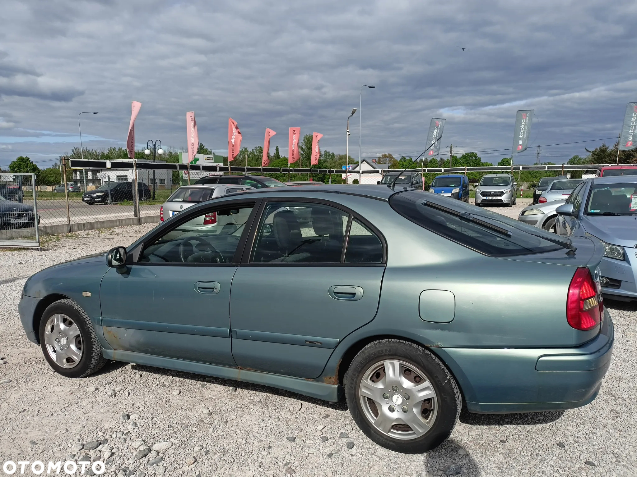 Mitsubishi Carisma - 3