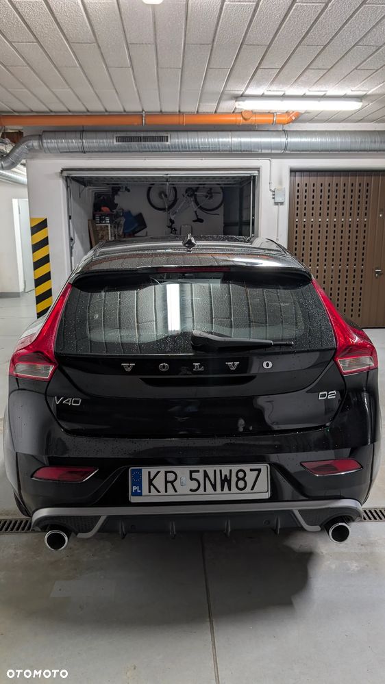 Volvo V40 D2 Drive-E R-Design Kinetic - 3
