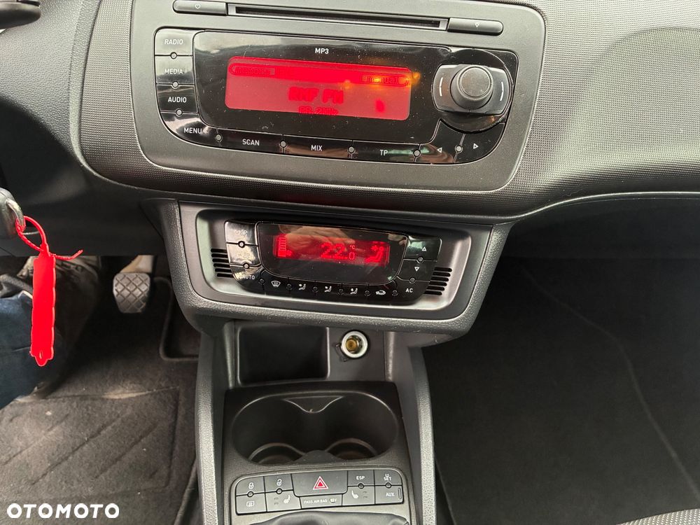 Seat Ibiza SC 1.6 16V Stylance - 13