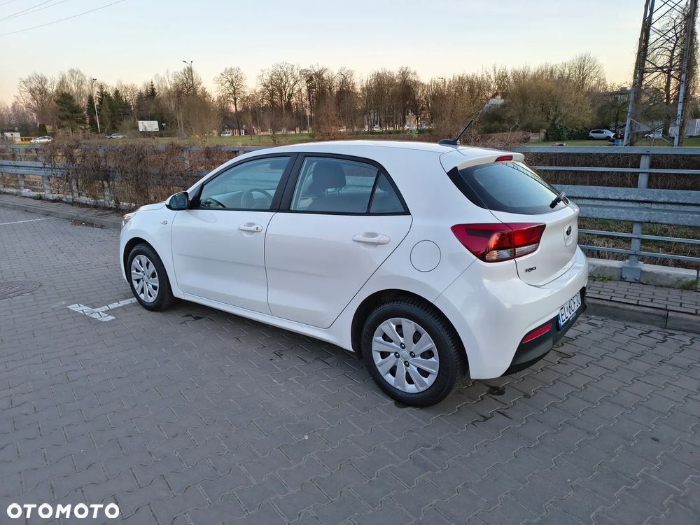 Kia Rio 1.2 M - 4