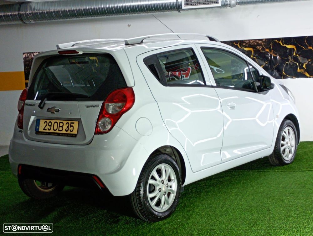 Chevrolet Spark 1.0 L Bi-Fuel - 35