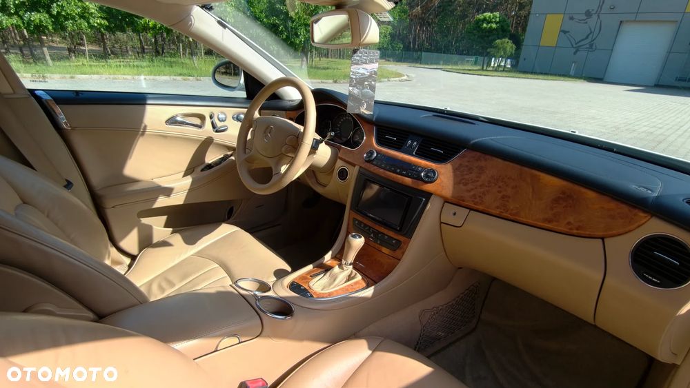 Mercedes-Benz CLS 500 - 18