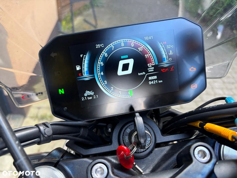 VOGE 500AC - 5