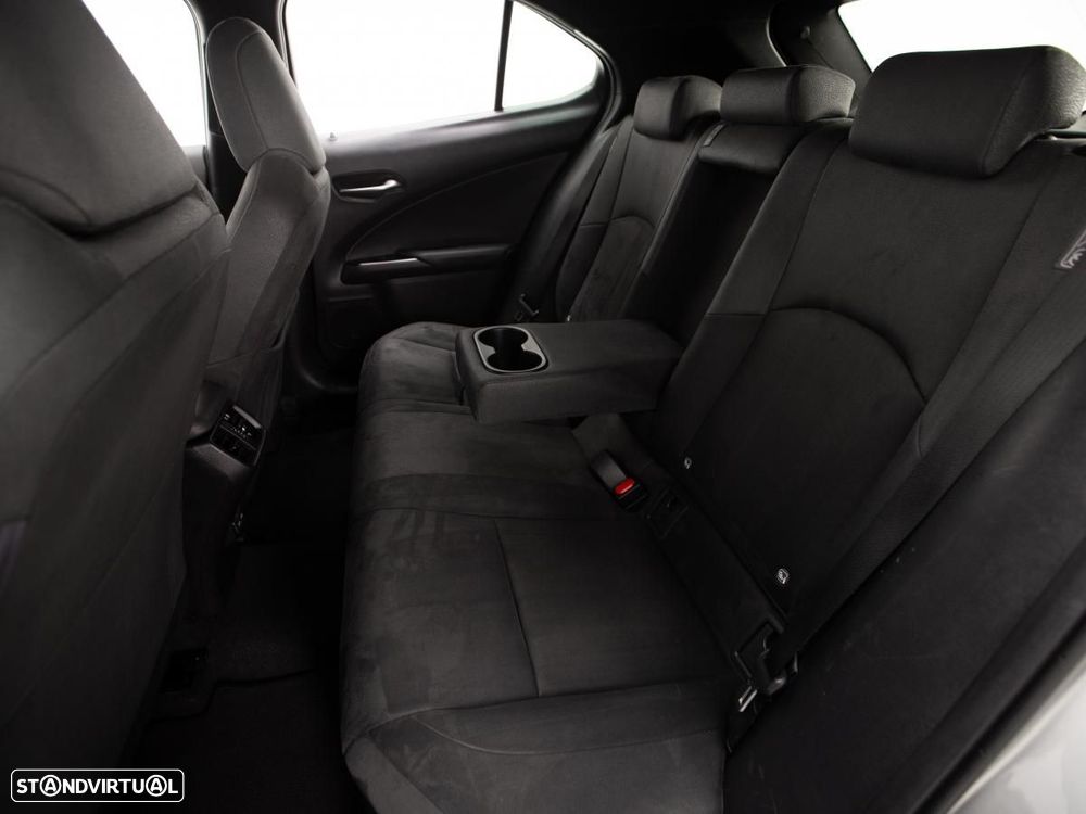 Lexus UX 250h Business - 11