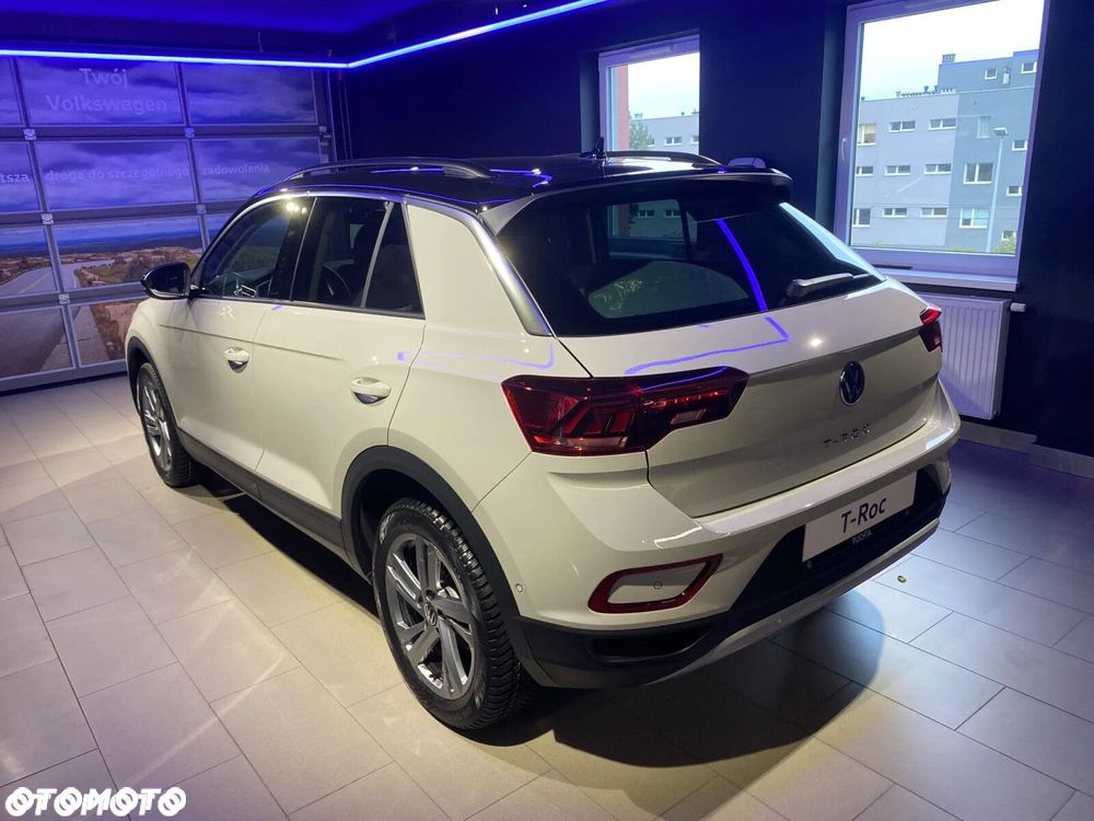 Volkswagen T-Roc - 4