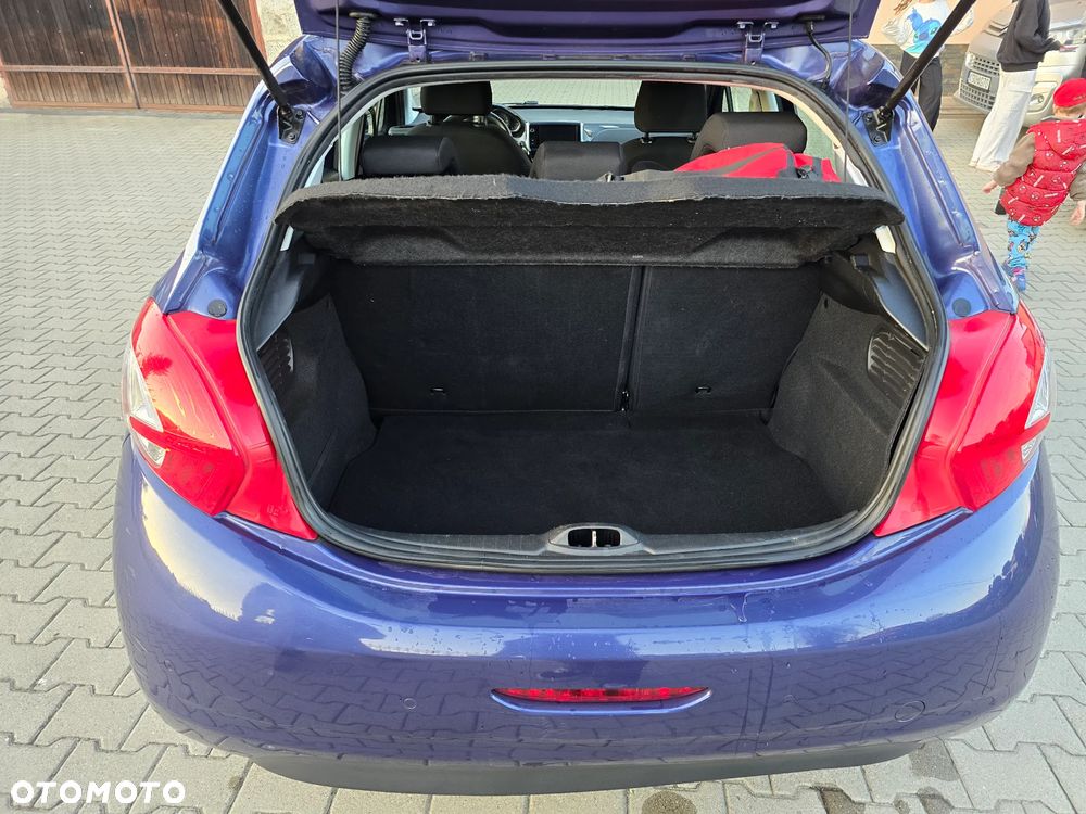 Peugeot 208 1.2 PureTech Active - 8