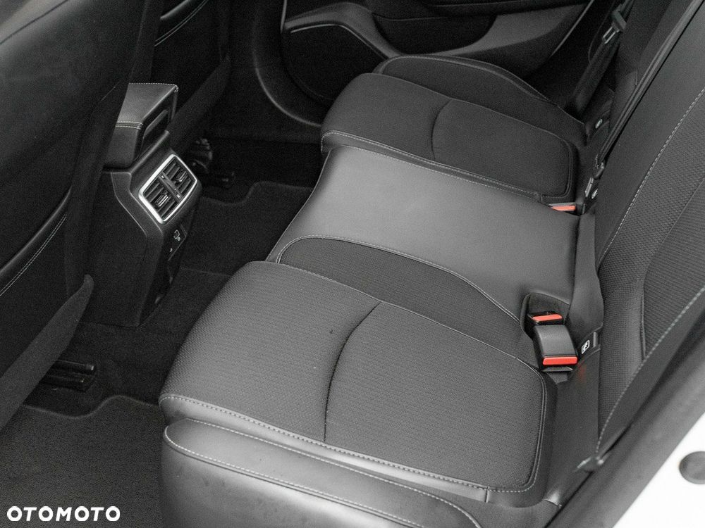 Renault Megane 1.5 Blue dCi Intens EDC - 26