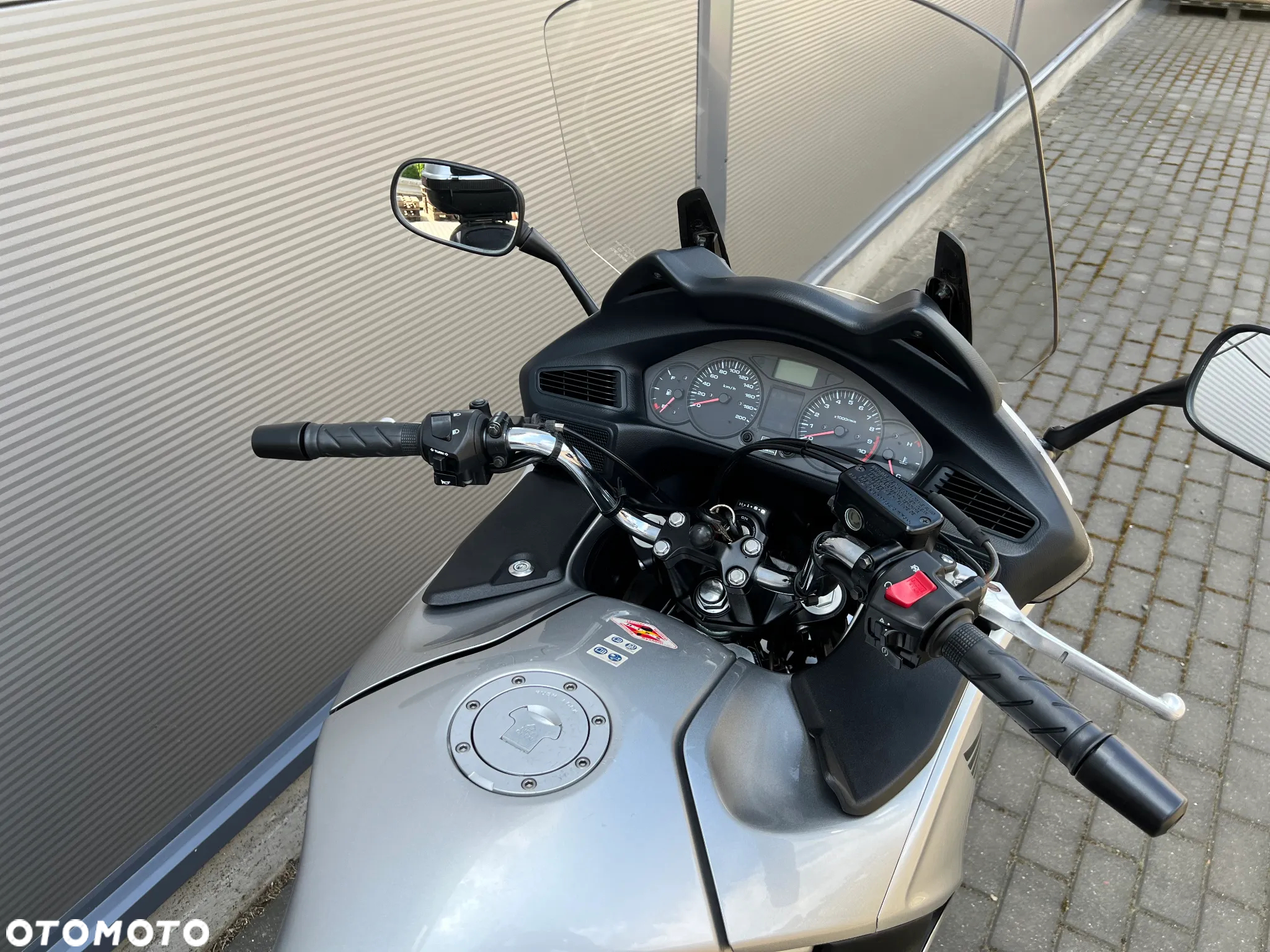 Honda NTV - 9