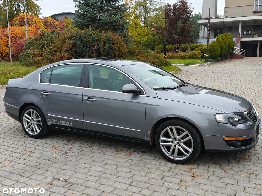 Volkswagen Passat 2.0 FSI Automatik Highline - 24