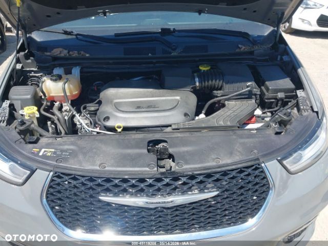 Chrysler Pacifica - 11