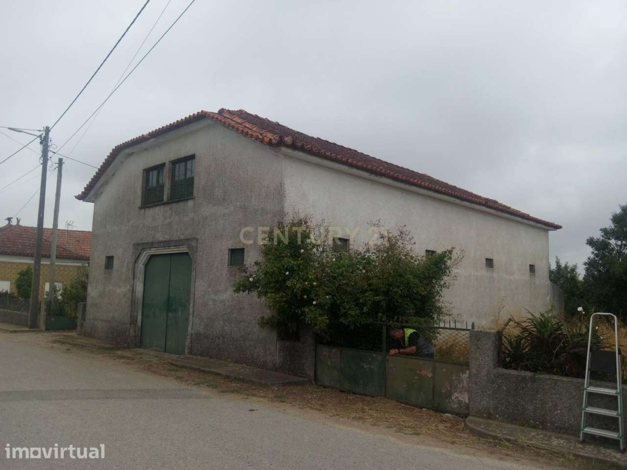 Terreno Urbanizável com 3.115 m² e Armazém de 138 m² | Dois Artigos | - Grande imagem: 3/14