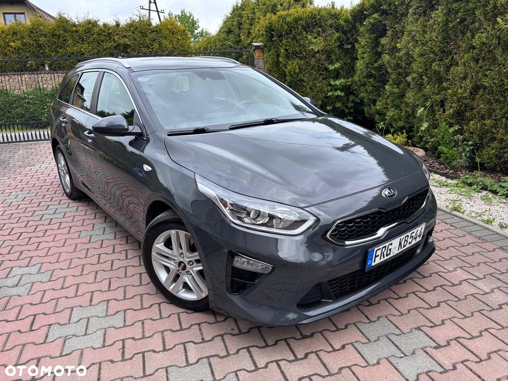 Kia Ceed 1.6 CRDi (48V Mild-Hybrid) DCT7 Platinum - 9
