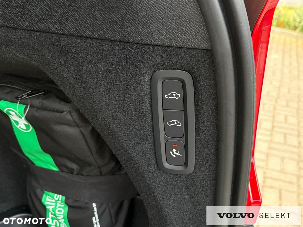 Volvo XC 90 - 13