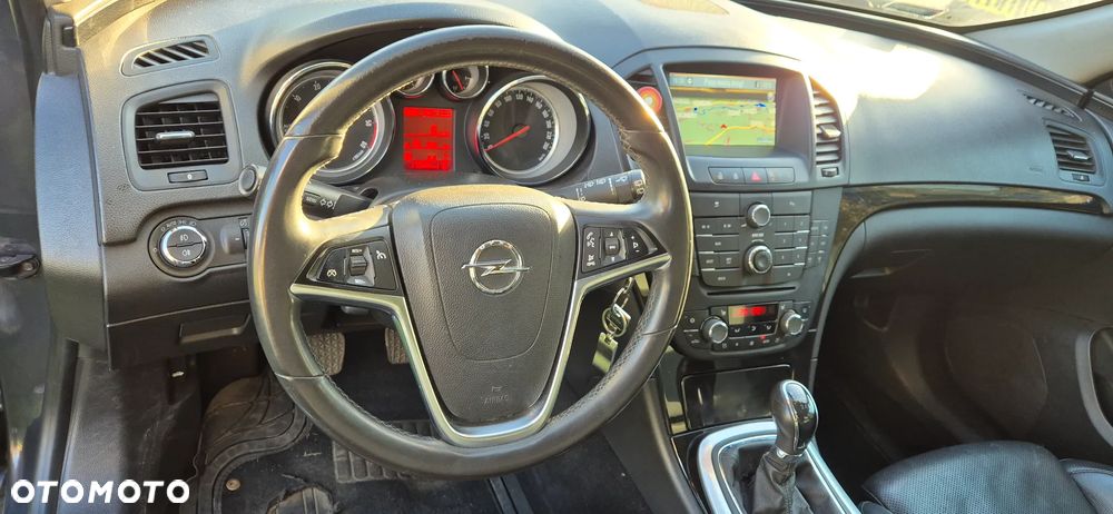 Opel Insignia - 10
