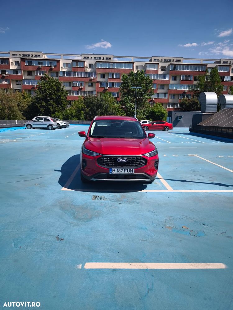 Ford Kuga 1.5 EcoBoost A8 FWD Titanium - 3